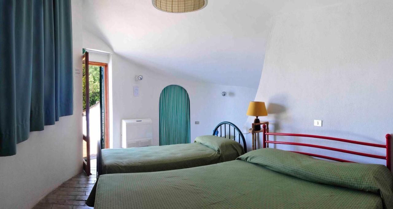 B&B Al Cavalluccio Marino Montemarcello Eksteriør billede